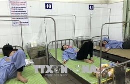 19 công nhân nhập viện nghi do ngộ độc thực phẩm